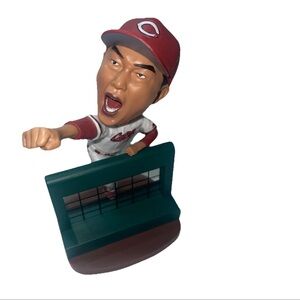 Hiroshima Toyo Carp bobble head LIMITED EDITION Arai Takahiro Japan Baseball